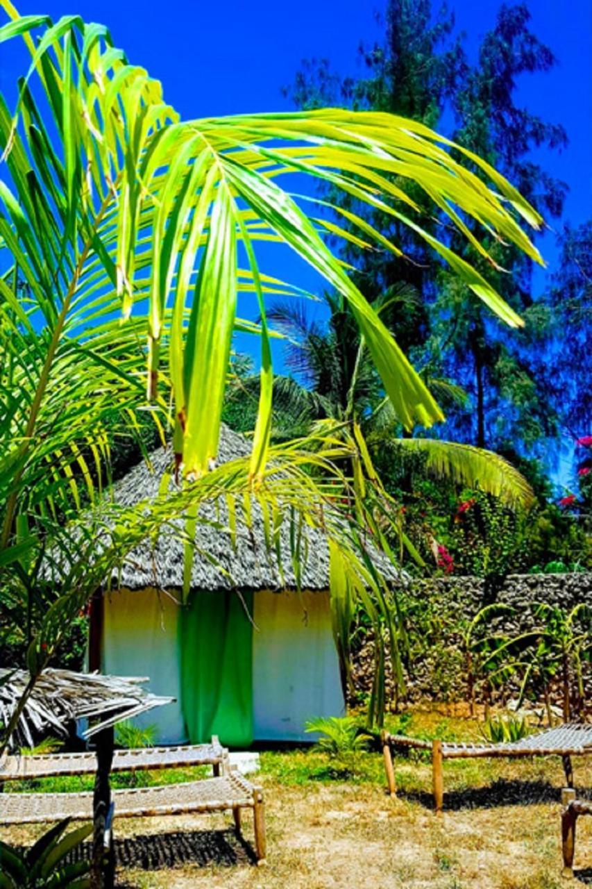 Bed and Breakfast Simba House Watamu Esterno foto
